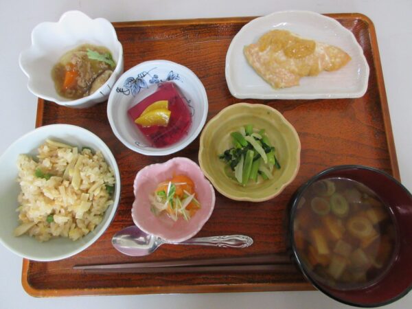 昼食